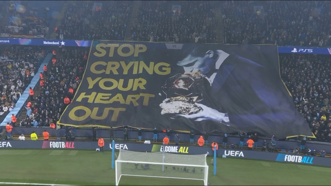  曼城球迷打出羅德里親吻金球獎TIFO：收起你的眼淚！