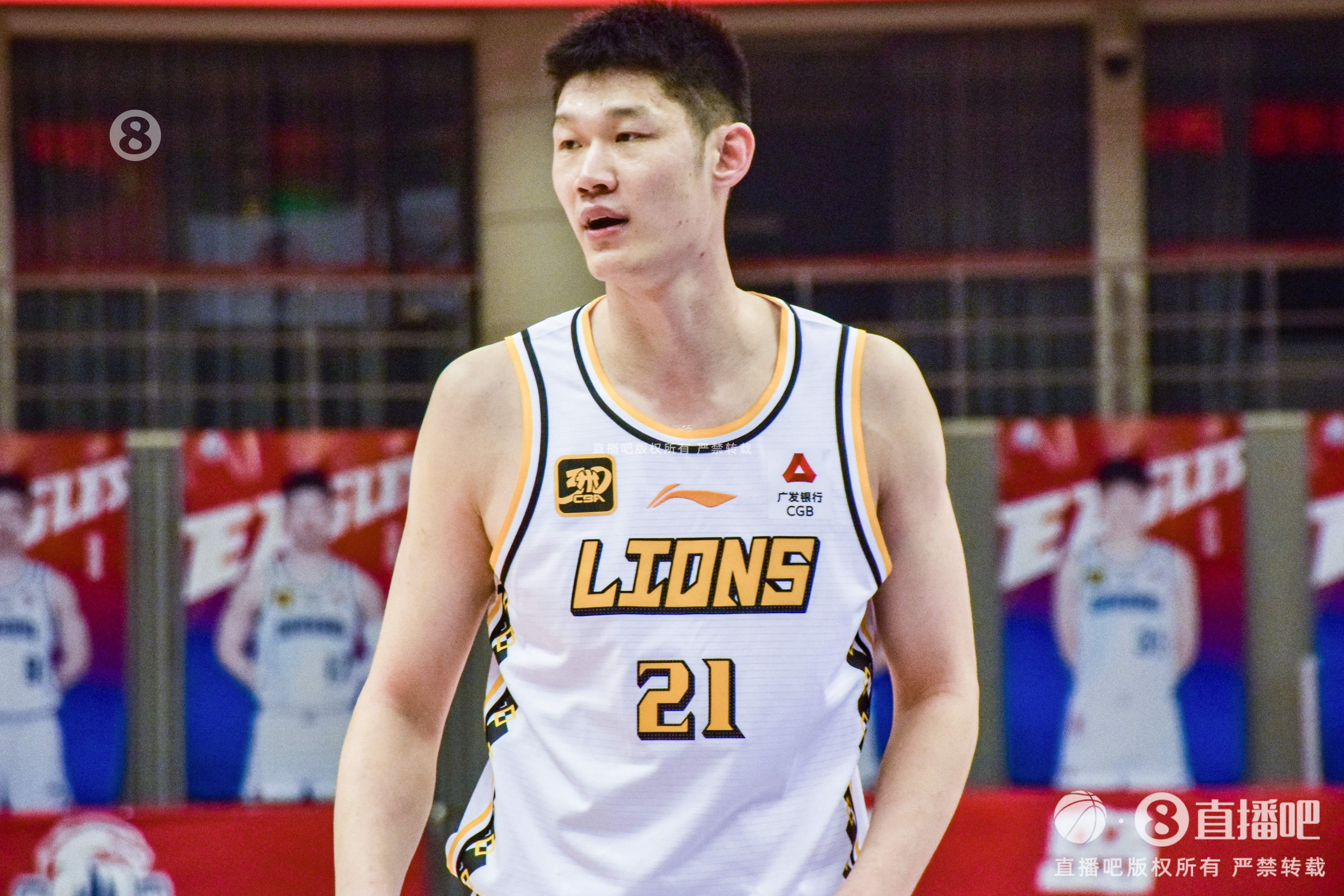  15僅中4！孔德昕：孫銘徽傷缺 胡金秋打出了生涯最低效一戰(zhàn)