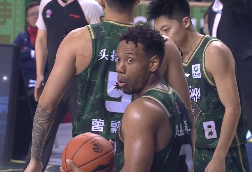  外線很準(zhǔn)！祝銘震6記三分拿下22分6籃板