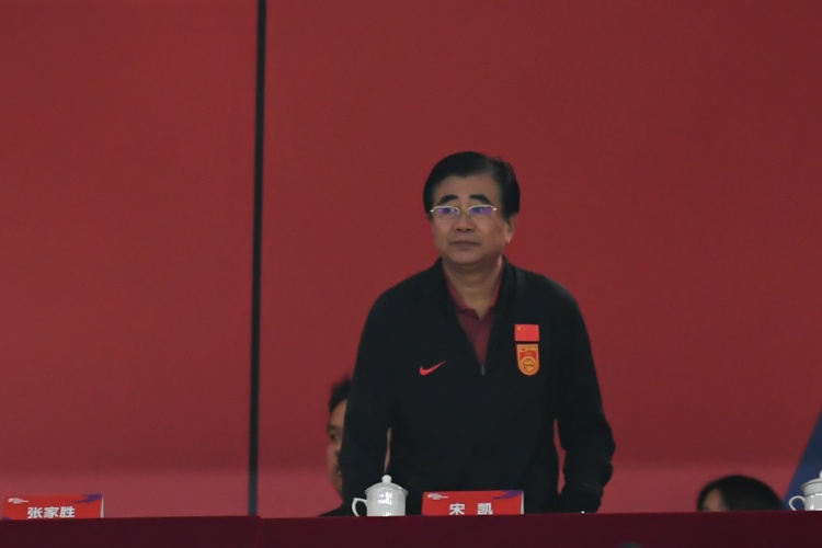  北青體育：宋凱、許基仁探班U20國青，將全程陪伴征戰(zhàn)U20亞洲杯